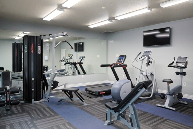 Shorline Gym-1 - Shoreline North Salt Lake Apartments