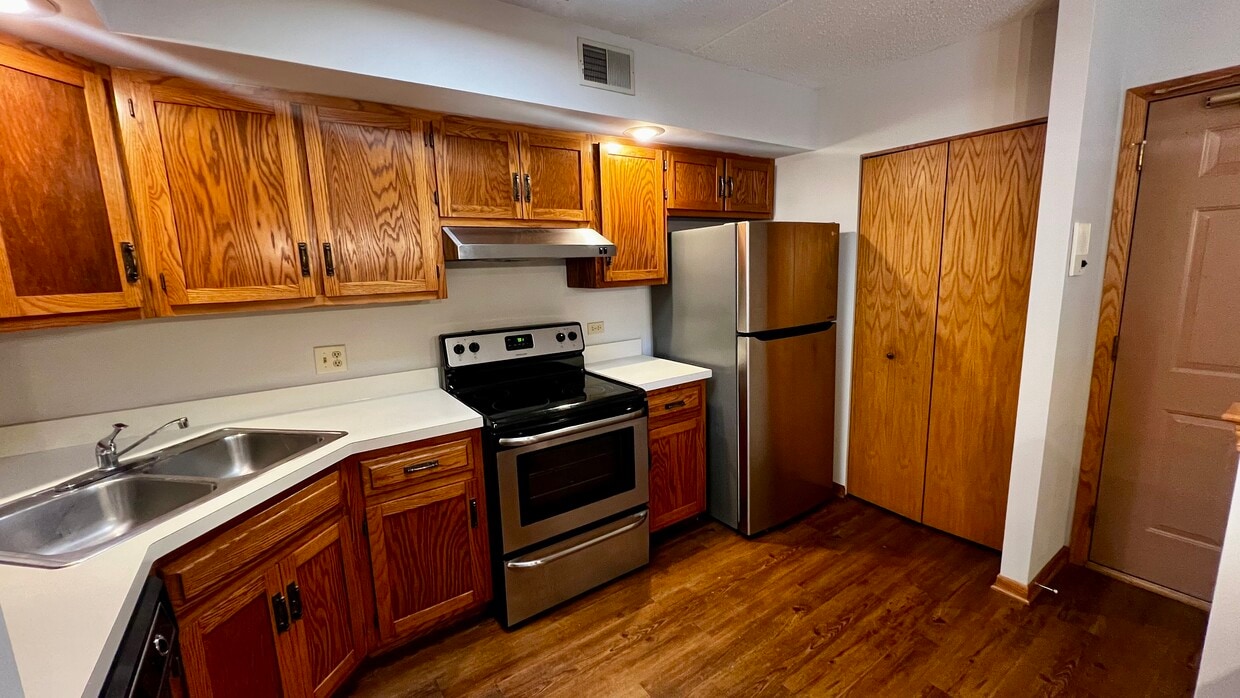 Foto principal - 884 N Prairie Ave