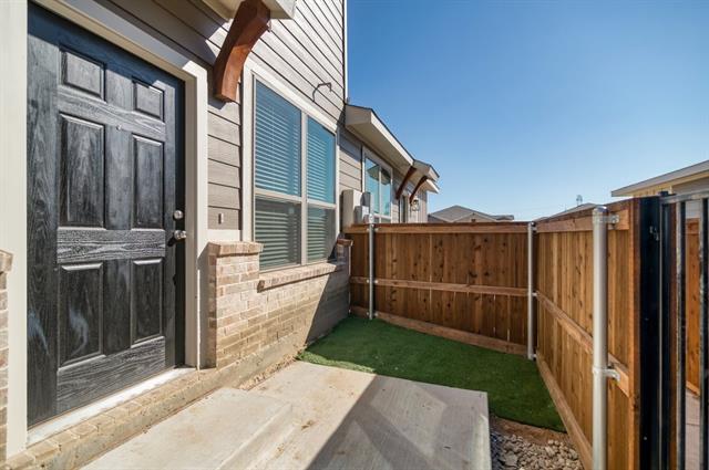 Building Photo - 711 Harvest Moon Dr