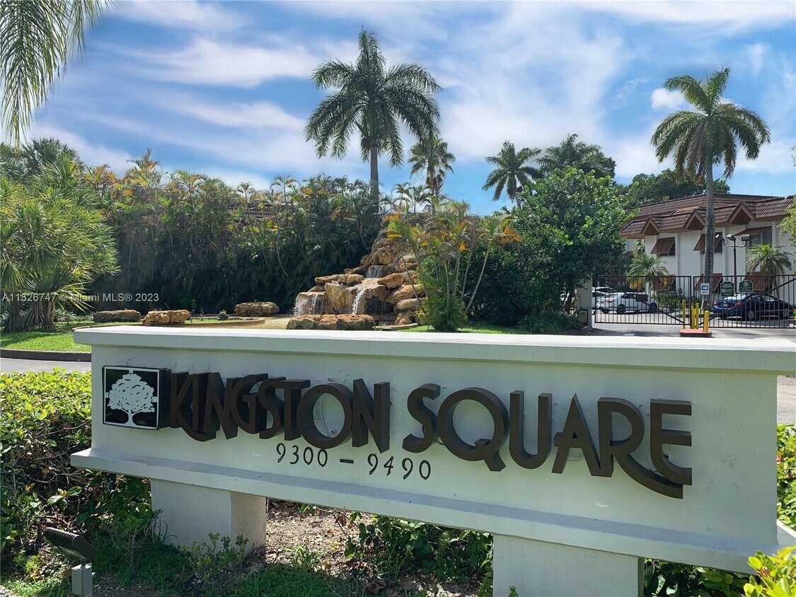 Foto principal - 9490 SW 77th Ave