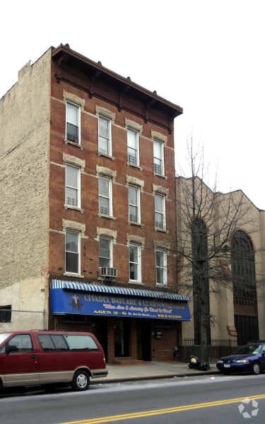 Primary Photo - 180 Malcolm X Blvd