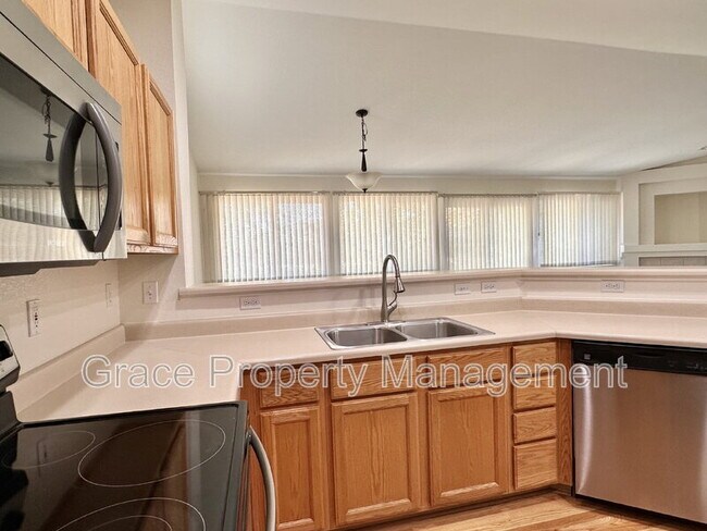 Foto del edificio - 5527 E 118th Pl