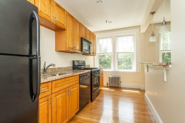 Foto del edificio - Spacious studio separate kitchen! availabl...