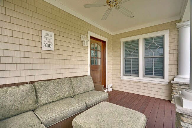 Building Photo - 108 Neptune Pl