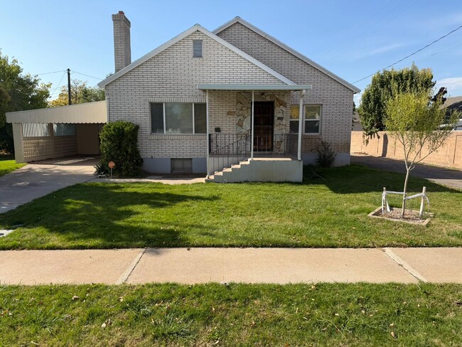 Building Photo - 539 N 100 W St