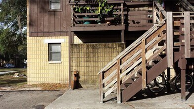 Building Photo - 701 SW 67th Terrace