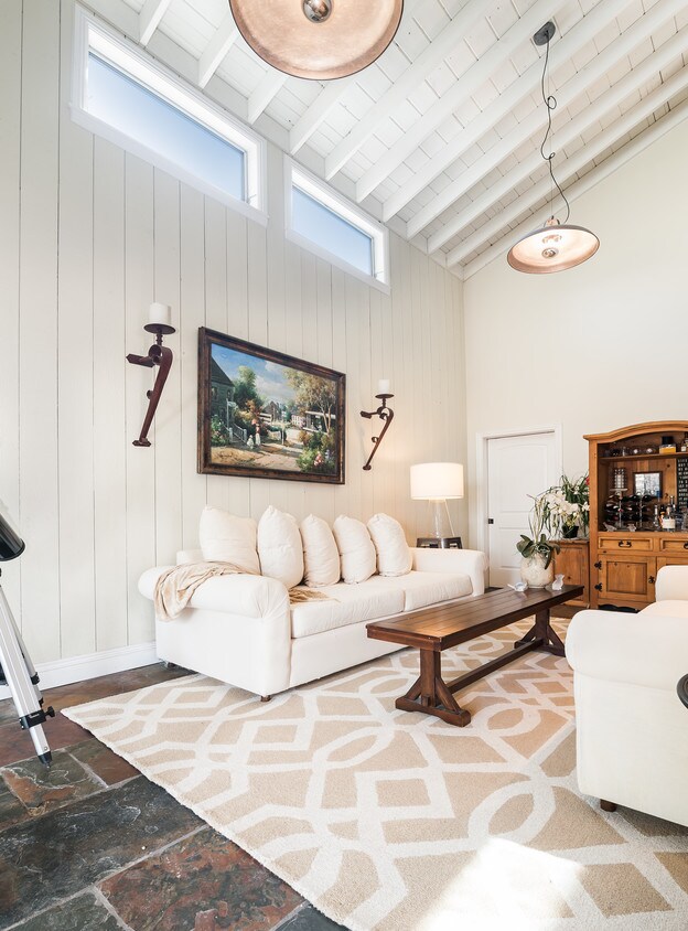Soaring Ceilings in the Living Room - 23501 Ave La Caza