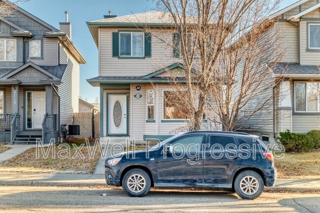 Building Photo - 9135-9213 213 St NW