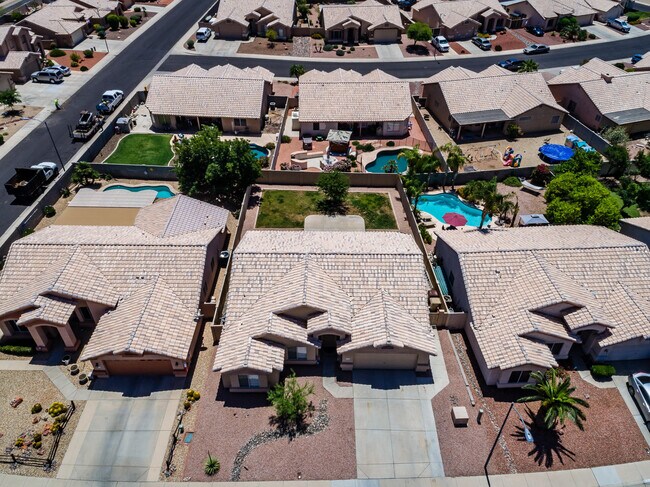 Building Photo - 8515 W Acapulco Ln