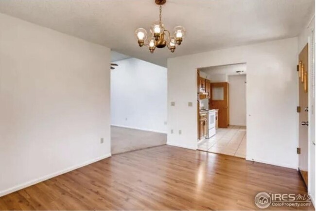 Foto del edificio - 2742 Goldenrod Pl