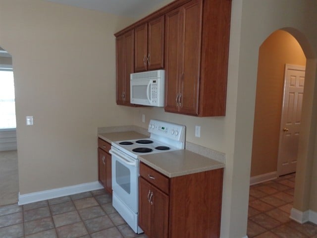 Building Photo - 1013 Triple Crown Dr