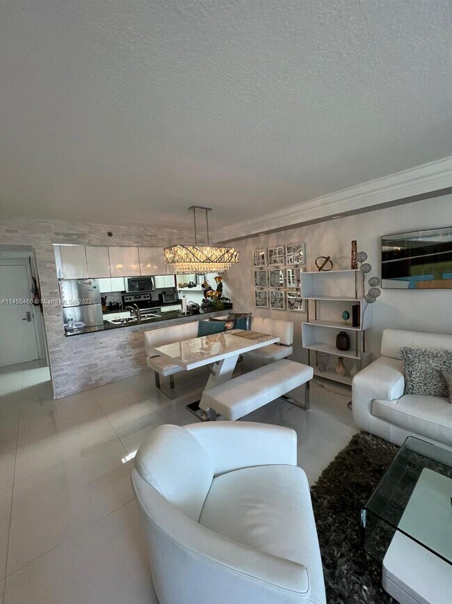 Foto del edificio - 1200 Brickell Bay Dr
