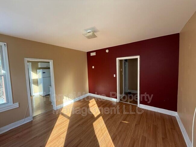 Foto del edificio - 514 E 41st St