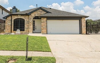 Building Photo - 5616 Indian Hill Dr