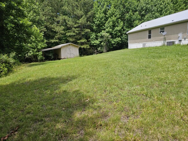 Foto del edificio - 3835 Bachelor Creek Rd