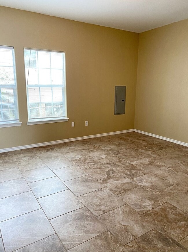 Foto del edificio - 3000 8th St