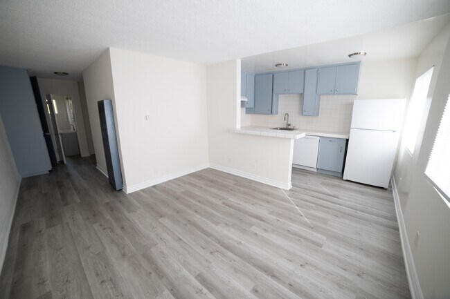 Foto del edificio - 1315 Ocean Park Blvd