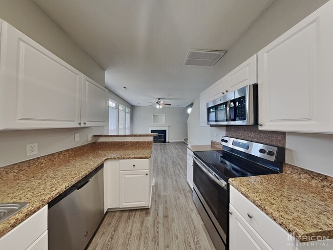 Building Photo - 9708 Chestnut Glen Ct