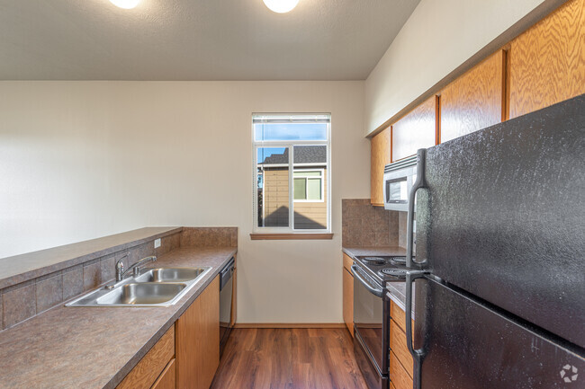 1BR, 1BA - 800SF - Trestle Creek