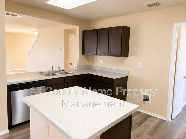 Building Photo - 5914 Limestone Mill Dr