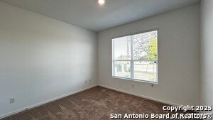Foto del edificio - 15027 Nettleton Ml