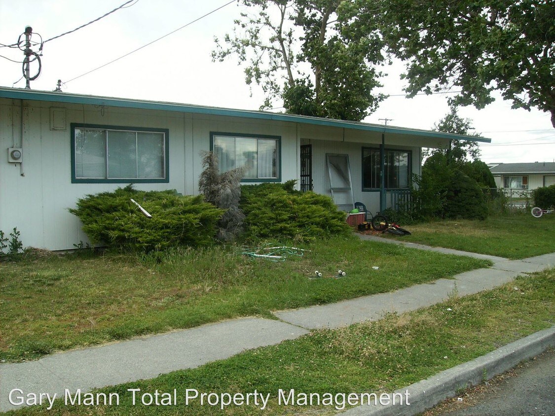 Primary Photo - 8928 Craw Ln