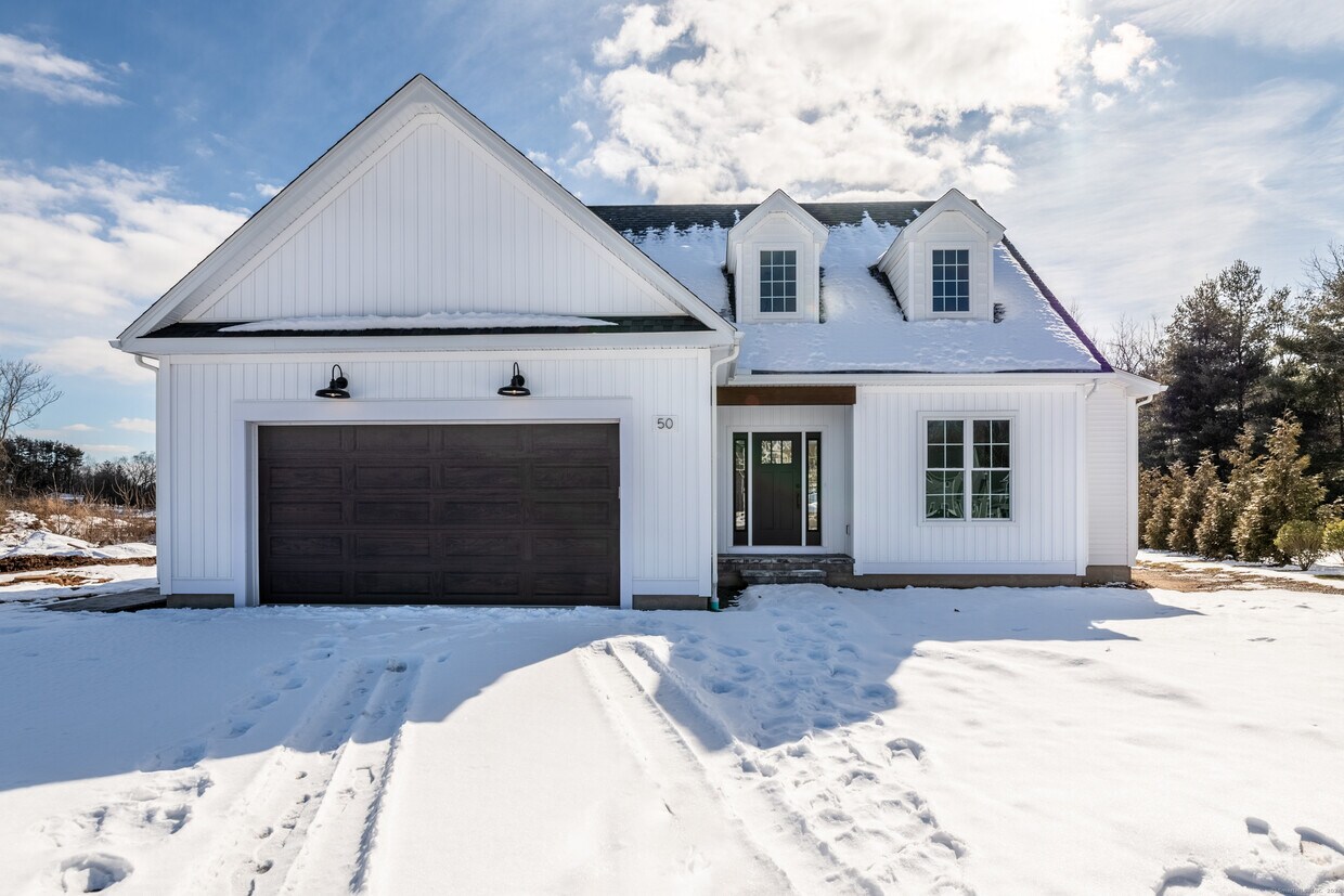 Primary Photo - 50 Sandstone Rd