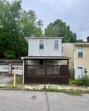 Building Photo - 3150 Lecky Ave