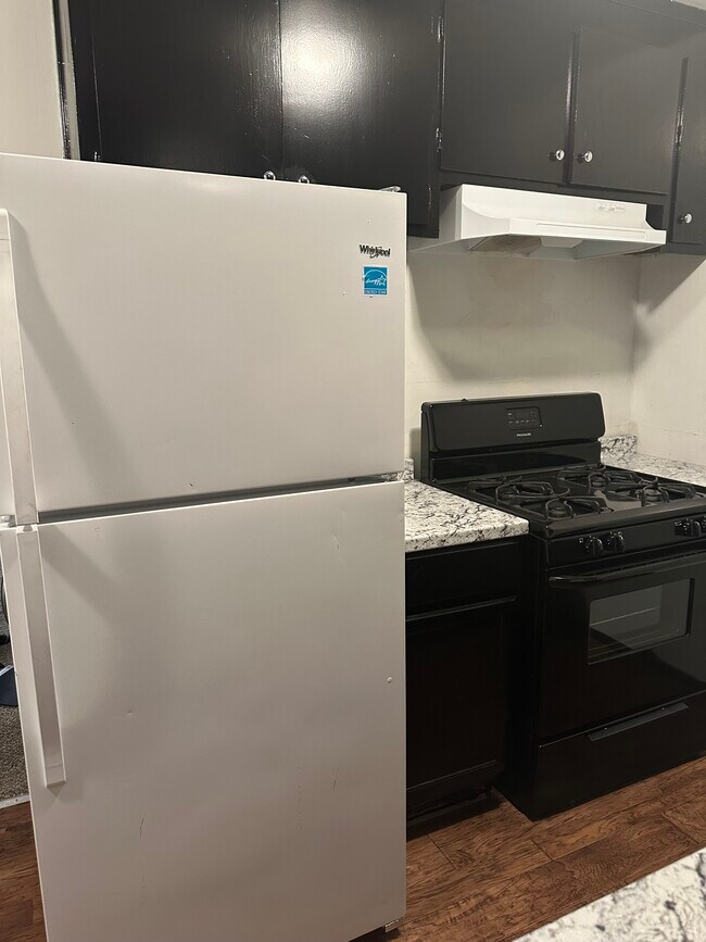 Cocina - 301 Nevin Ave