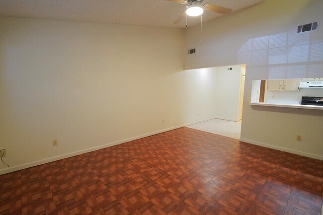 Foto del edificio - 2335 Parrot Ln