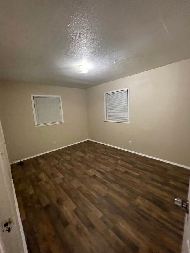 Foto del edificio - Gorgeous 2 bedroom ready to move in