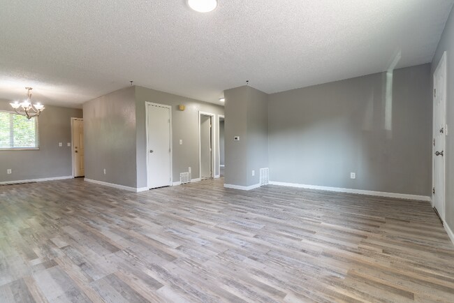 Foto del edificio - 1252 Quaker St