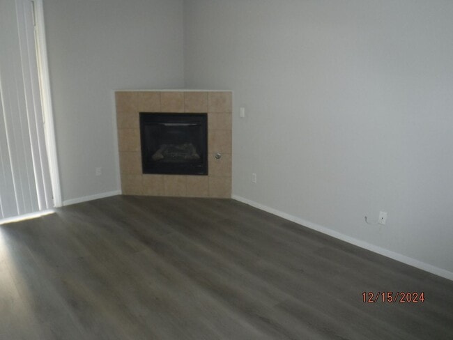 Building Photo - BEAUTIFUL TWO STORY HOME LOCATED IN SOUTHWEST