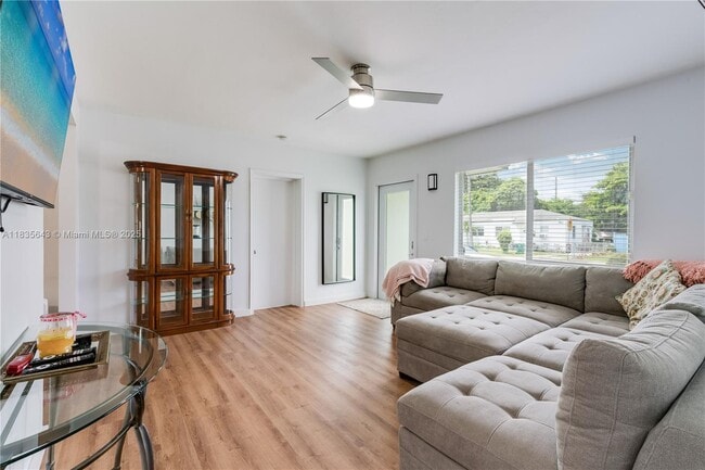 Foto del edificio - 1238 NW 57th St
