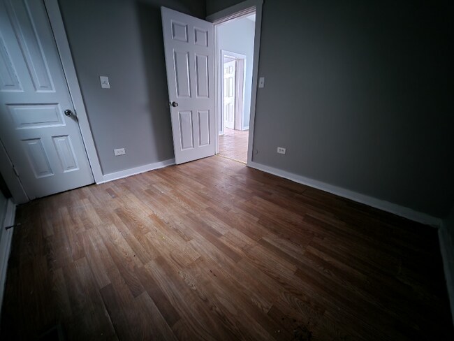 Foto del edificio - 726 E 93rd St