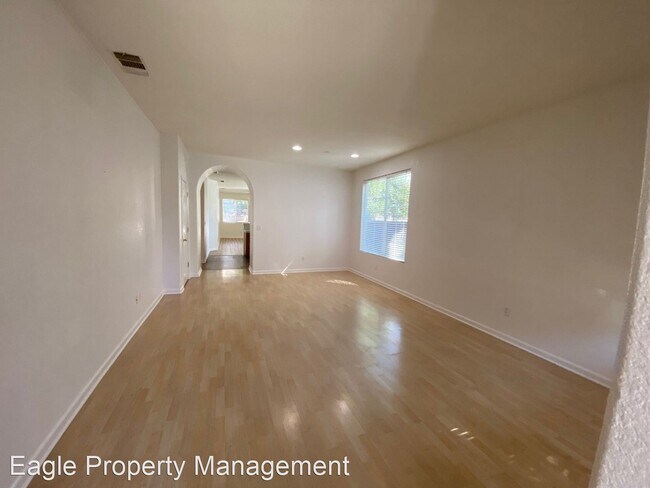 Building Photo - 4 br, 2 bath House - 9741 Marianna Way