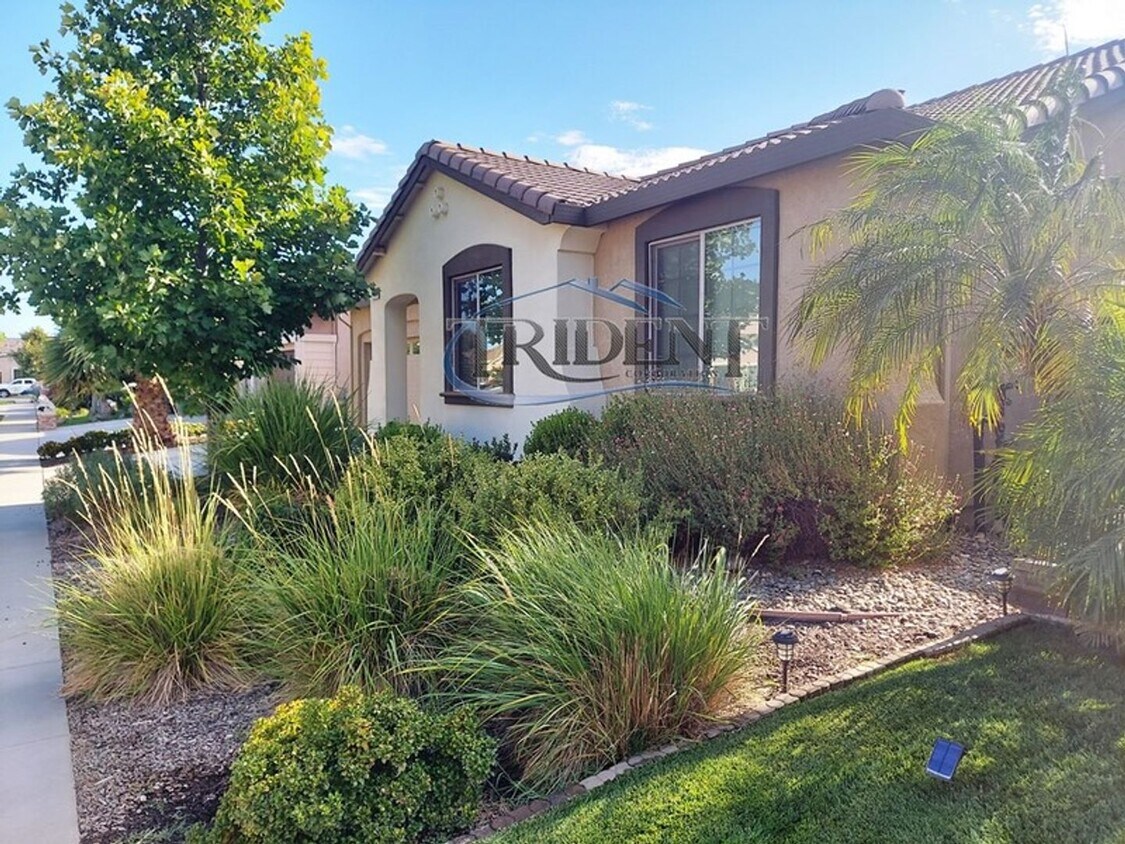 Foto principal - Lovley home in the Edgewater subdivision near Pow Mia Park