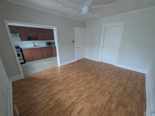 Foto del edificio - 6010 Madison St