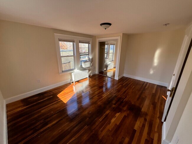 Foto del edificio - 2572 Massachusetts Ave