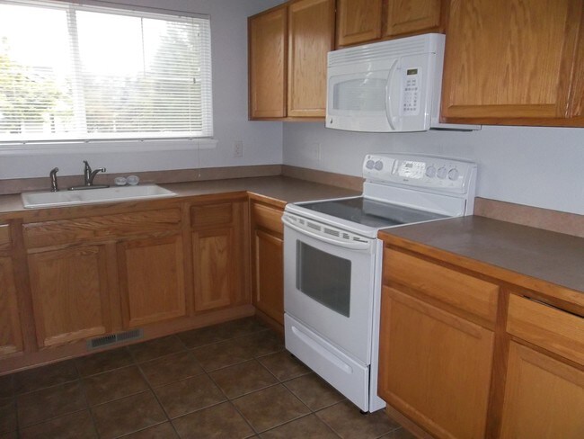 Building Photo - 2757 Amber Waves Ln