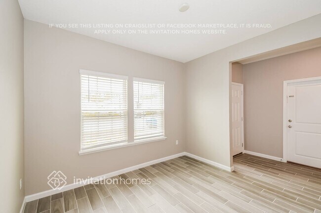 Foto del edificio - 10009 Lemon Grass Ln