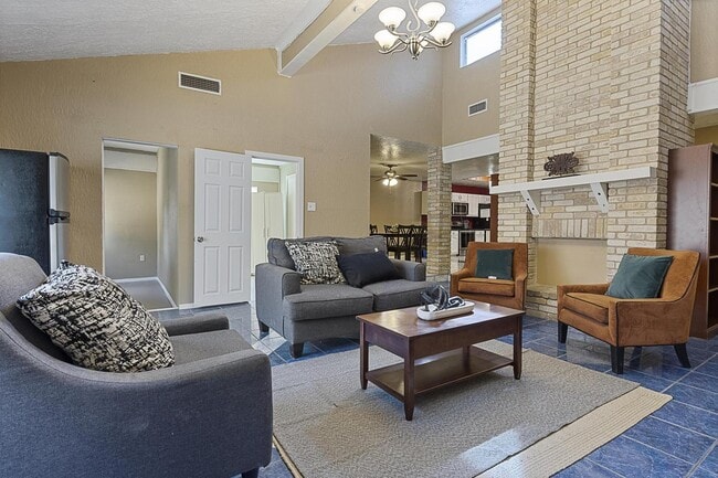 Photo - 1011 Bay Horse Dr House