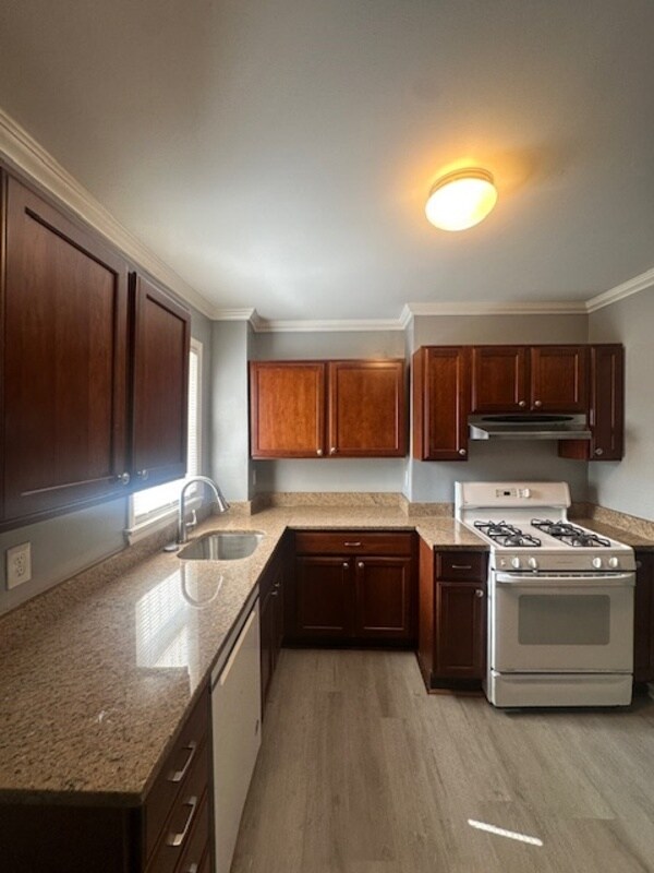 Photo - 1127 Cleveland St Townhome