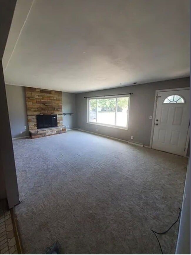 Foto del edificio - 4517 Curwood Ave SE