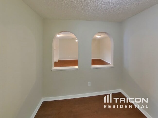 Building Photo - 1818 Coleta Pl
