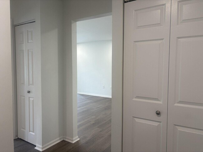 Building Photo - 9574 Jayhawk Terrace