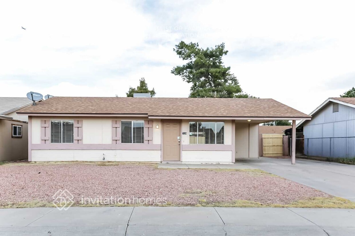 Primary Photo - 7124 W Flower St