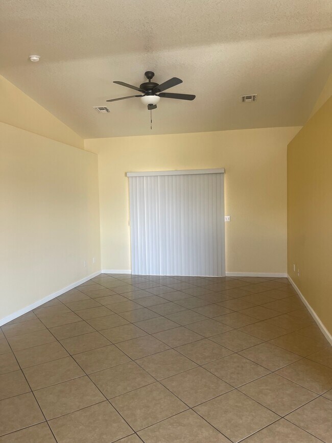 Building Photo - 1649 Arena Dr