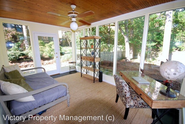 Foto del edificio - 3 br, 2 bath House - 3447 Redbud Ln