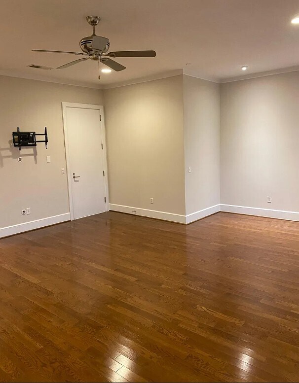 Building Photo - 1221 Bower Pky